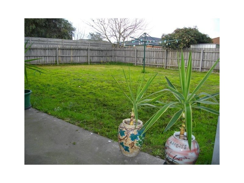 6 Craigton Court, Cranbourne North VIC 3977