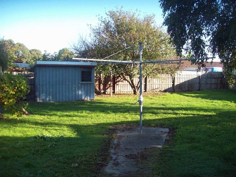 5 Barrington Drive, Pakenham VIC 3810