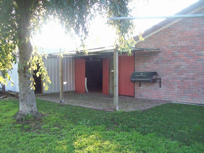 5 Barrington Drive, Pakenham VIC 3810