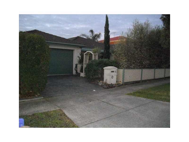 4 Dell Street, Narre Warren VIC 3805