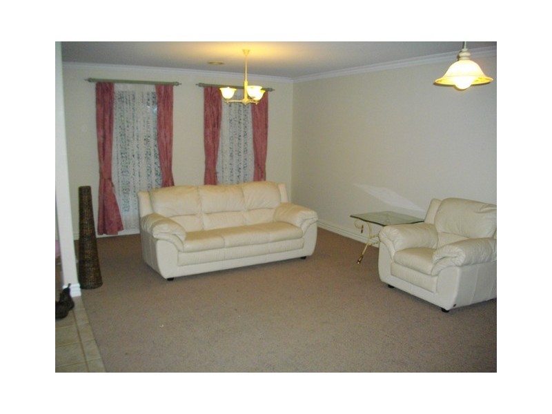 4 Dell Street, Narre Warren VIC 3805