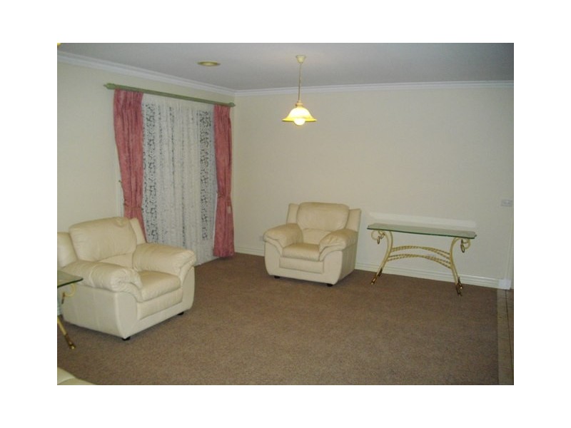 4 Dell Street, Narre Warren VIC 3805