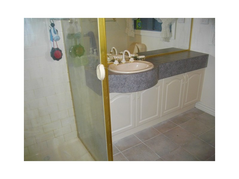 4 Dell Street, Narre Warren VIC 3805