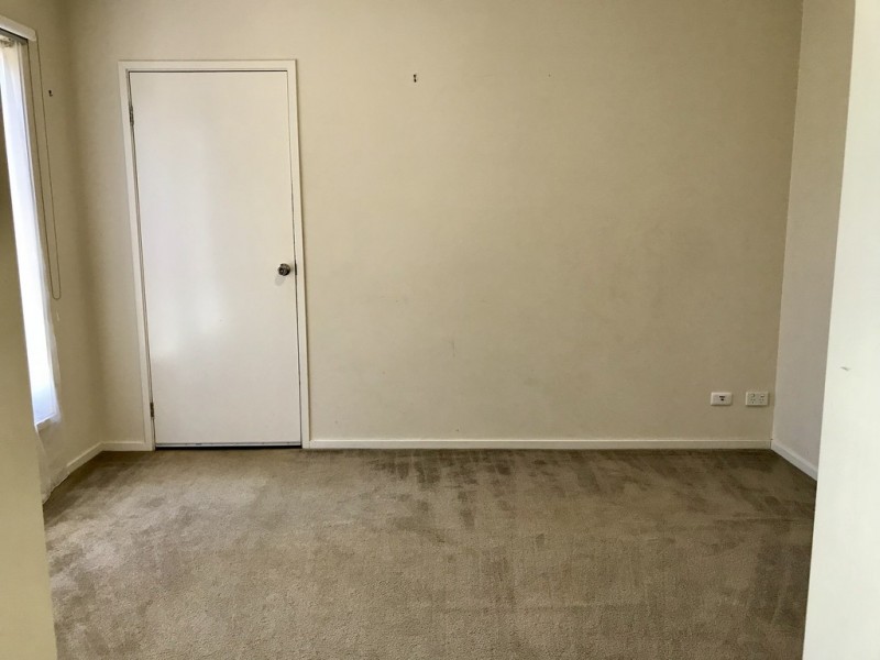 32 Kirrabilli Parade, Berwick VIC 3806