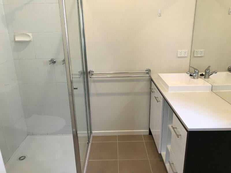 32 Kirrabilli Parade, Berwick VIC 3806