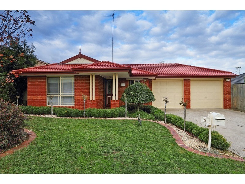 6 Ayesha Rise, Pakenham VIC 3810