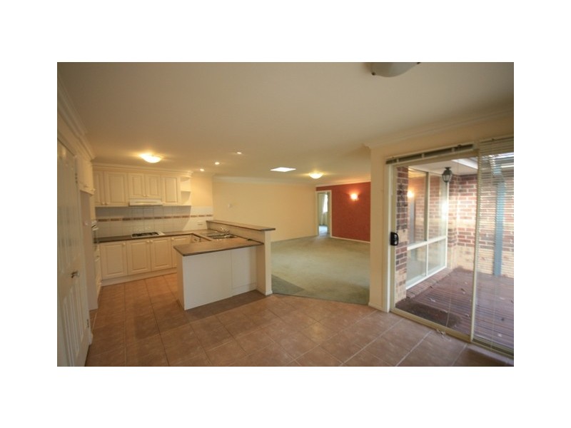 9 Whisken Way, Berwick VIC 3806