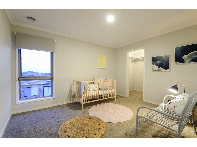 39 Fitzwilliam Circuit, Clyde North VIC 3978