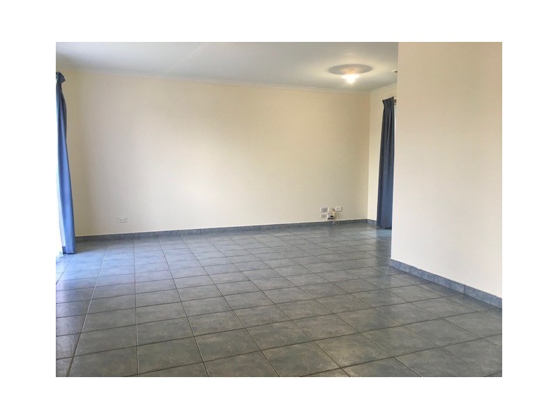 43 Emily Drive, Narre Warren VIC 3805