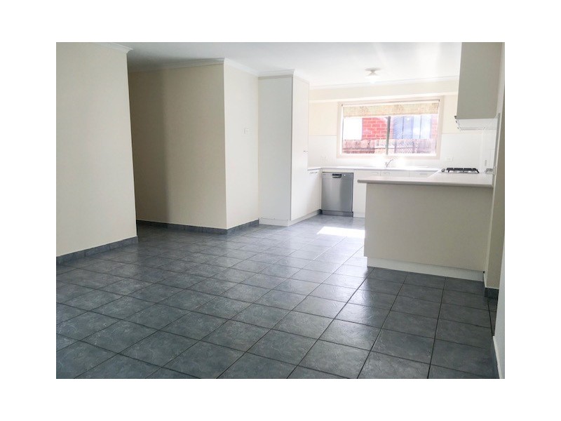 43 Emily Drive, Narre Warren VIC 3805