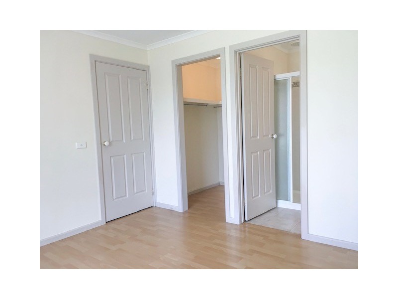 43 Emily Drive, Narre Warren VIC 3805