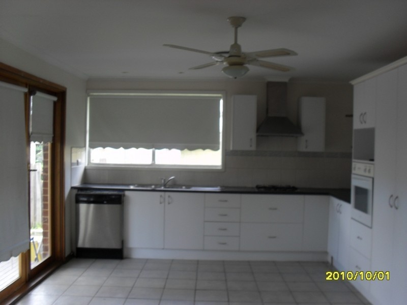 14 Austin Ave, Narre Warren VIC 3805