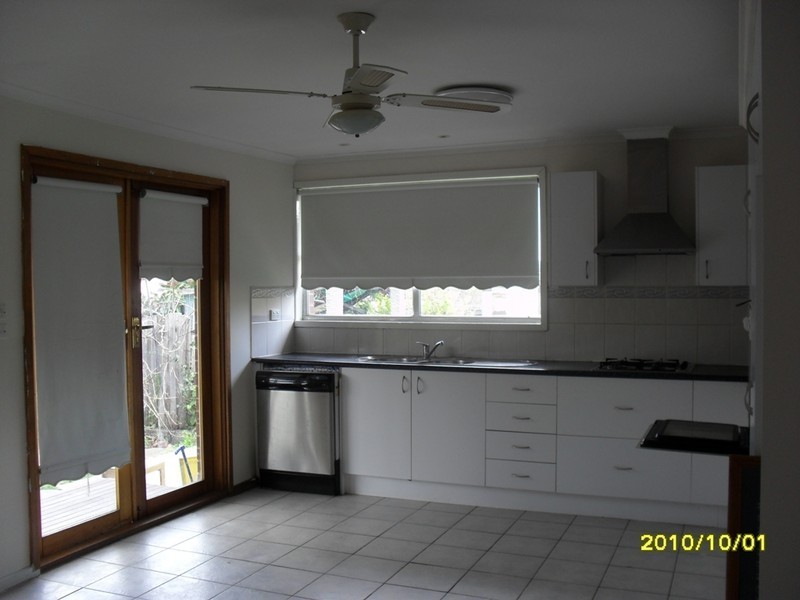 14 Austin Ave, Narre Warren VIC 3805