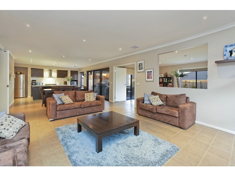 5 Alana Street, Berwick VIC 3806