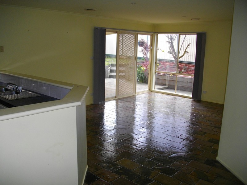 12  Eleanore Crescent, Hallam VIC 3803