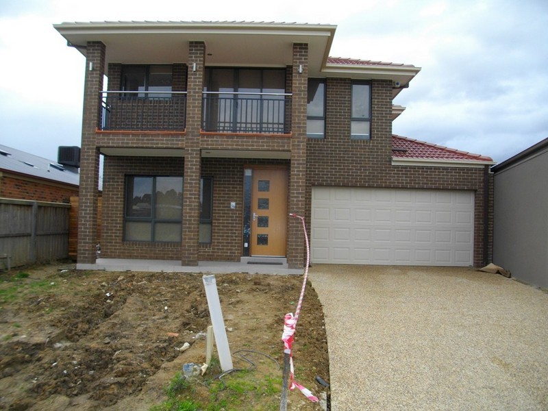 18 Piermont Drive, Berwick VIC 3806