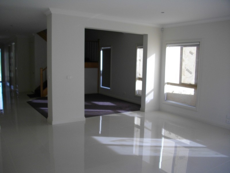 18 Piermont Drive, Berwick VIC 3806