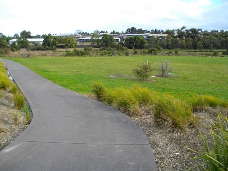 18 Piermont Drive, Berwick VIC 3806