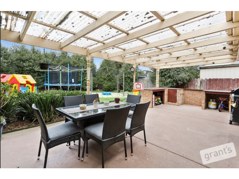 5 Gibb Court, Pakenham VIC 3810