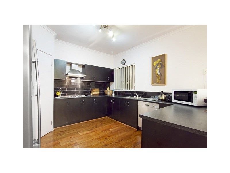 16 Laurina Link, Pakenham VIC 3810