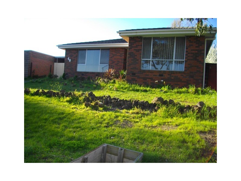 40 Saxonwood Drive, Narre Warren VIC 3805