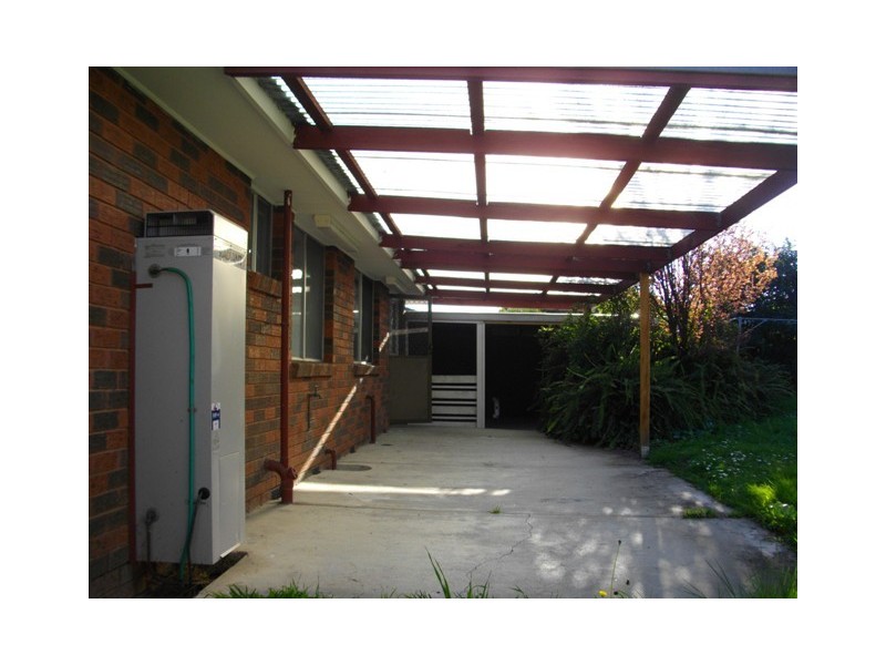 40 Saxonwood Drive, Narre Warren VIC 3805