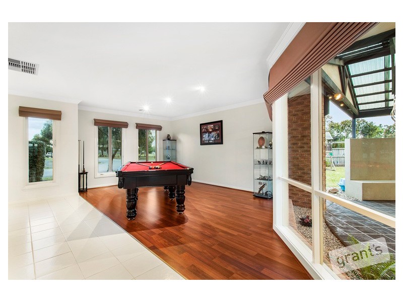 5 Champagne Grove, Narre Warren South VIC 3805