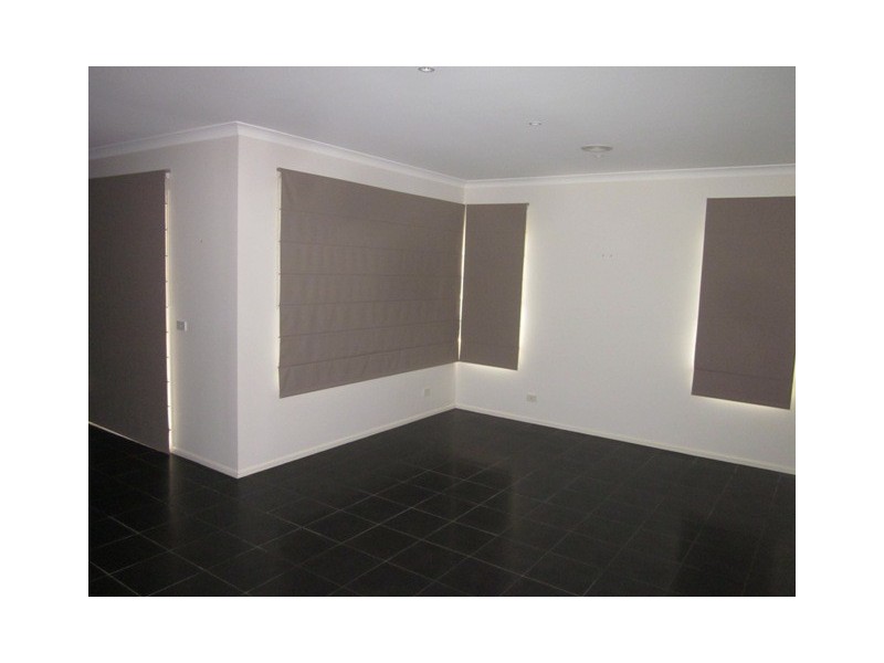 114 Skyline Way, Berwick VIC 3806