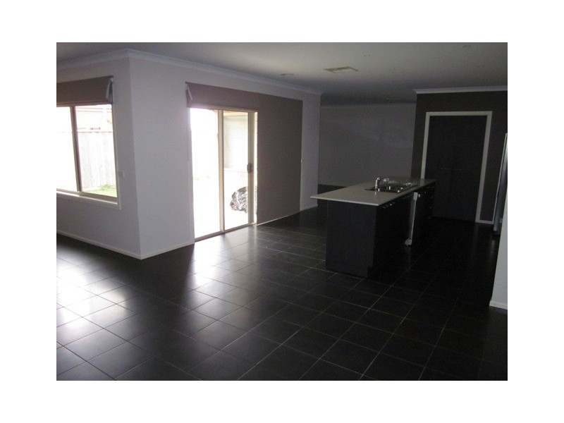 114 Skyline Way, Berwick VIC 3806