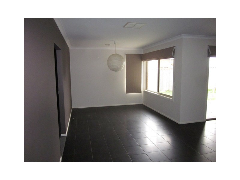 114 Skyline Way, Berwick VIC 3806