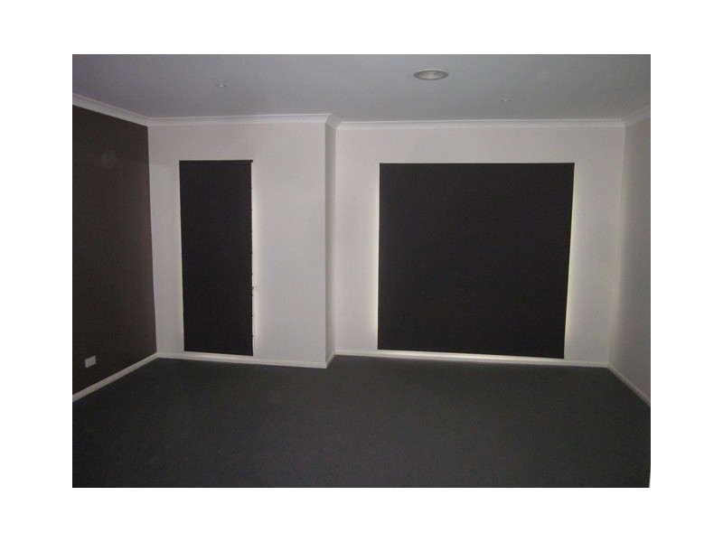 114 Skyline Way, Berwick VIC 3806