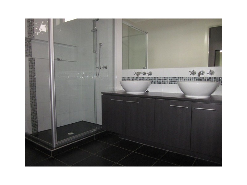 114 Skyline Way, Berwick VIC 3806