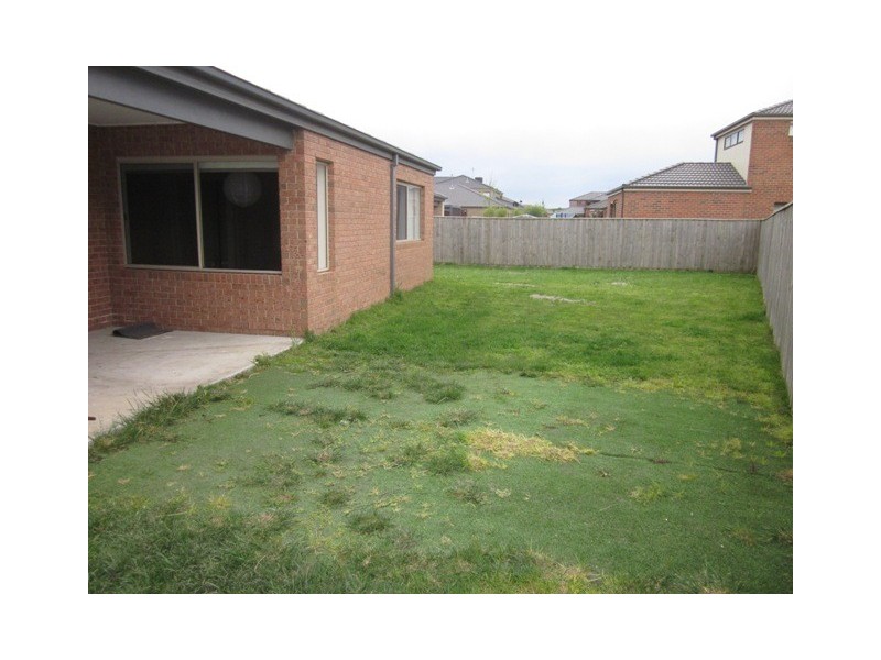 114 Skyline Way, Berwick VIC 3806