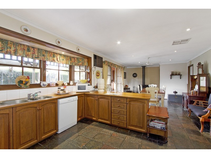 27 Archer Road, Garfield VIC 3814