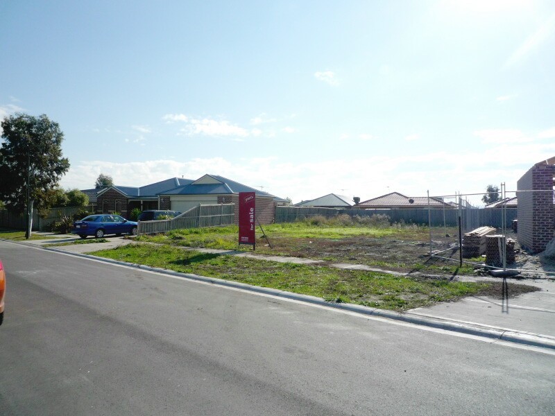 40 Jamieson Way, Berwick VIC 3806