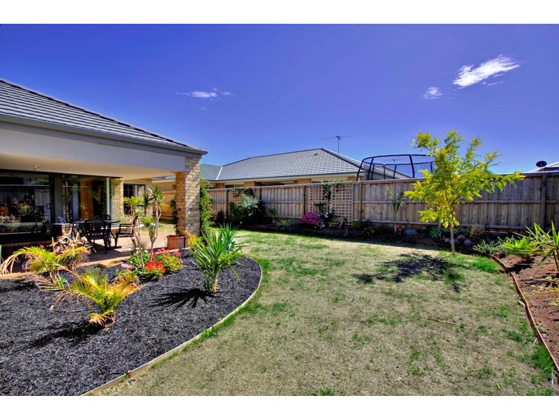 12 Norwich Drive, Berwick VIC 3806