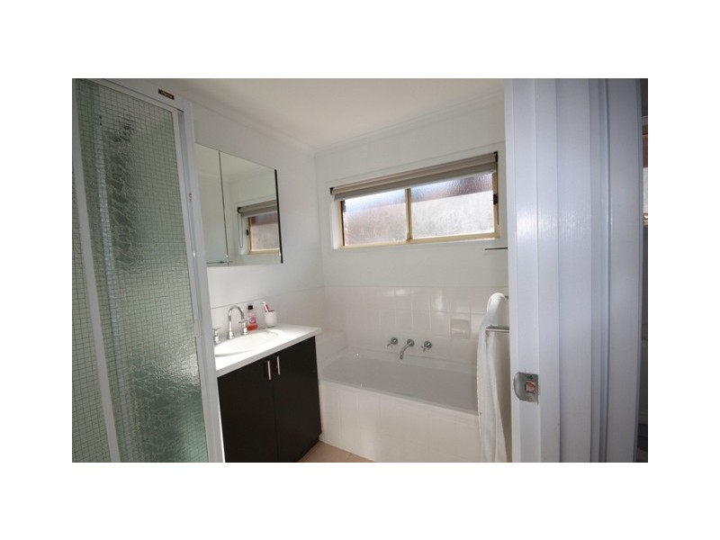 6 Warrawong Drive, Berwick VIC 3806