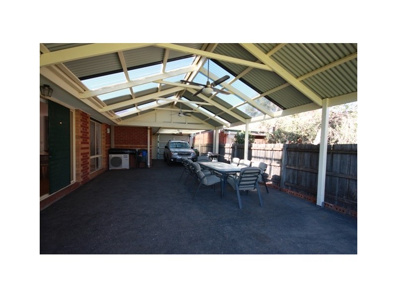 6 Warrawong Drive, Berwick VIC 3806