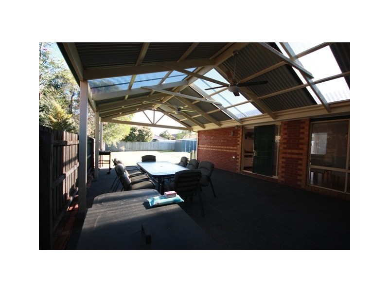 6 Warrawong Drive, Berwick VIC 3806