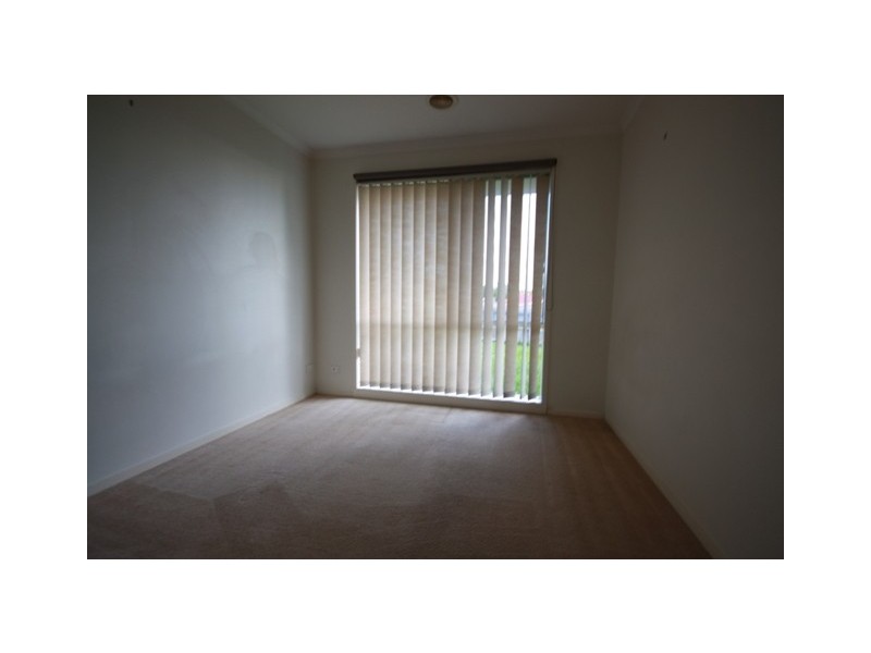 26 Fieldhouse Lane, Berwick VIC 3806