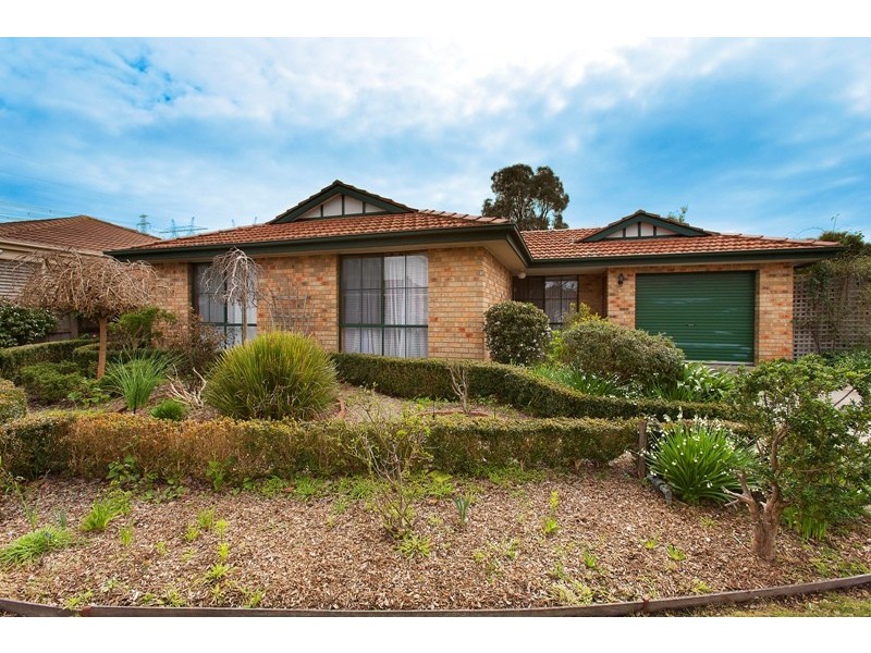 2 Rochelle Court, Narre Warren South VIC 3805