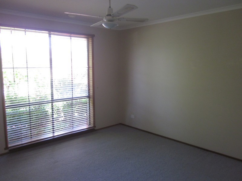 2 Rochelle Court, Narre Warren South VIC 3805