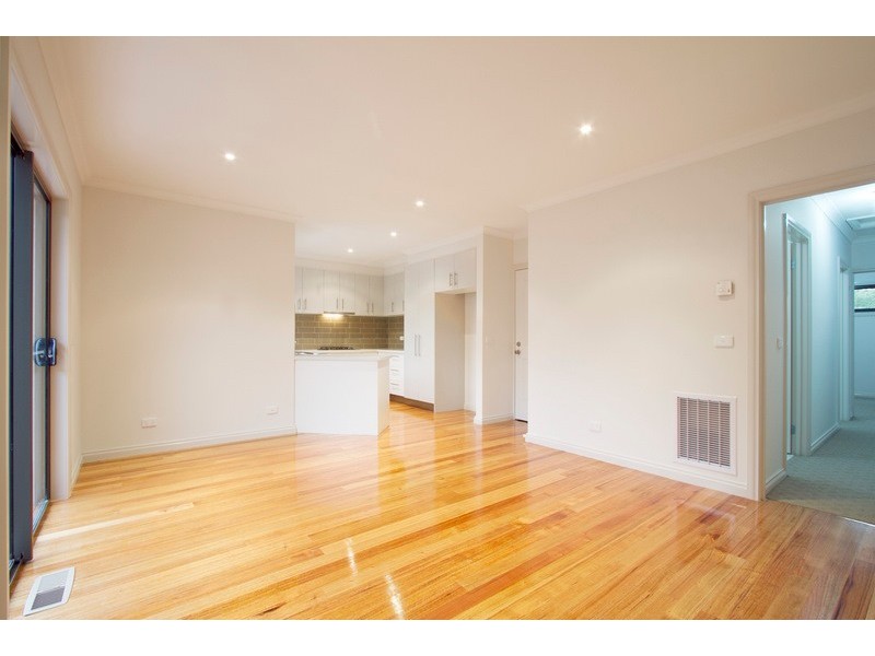 1/9 Gardiner Street, Berwick VIC 3806