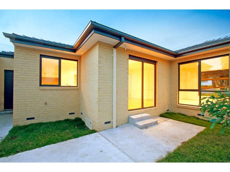 1/9 Gardiner Street, Berwick VIC 3806