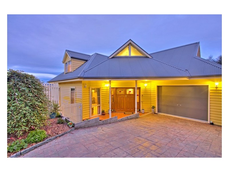 8 Sequoia Court, Narre Warren South VIC 3805