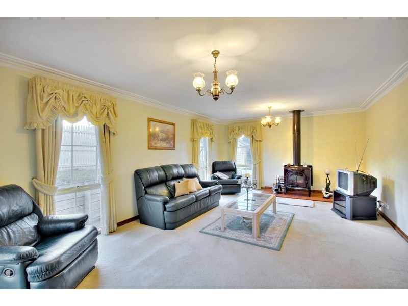 8 Sequoia Court, Narre Warren South VIC 3805