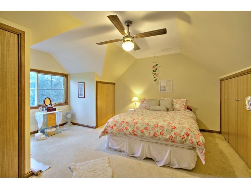 8 Sequoia Court, Narre Warren South VIC 3805