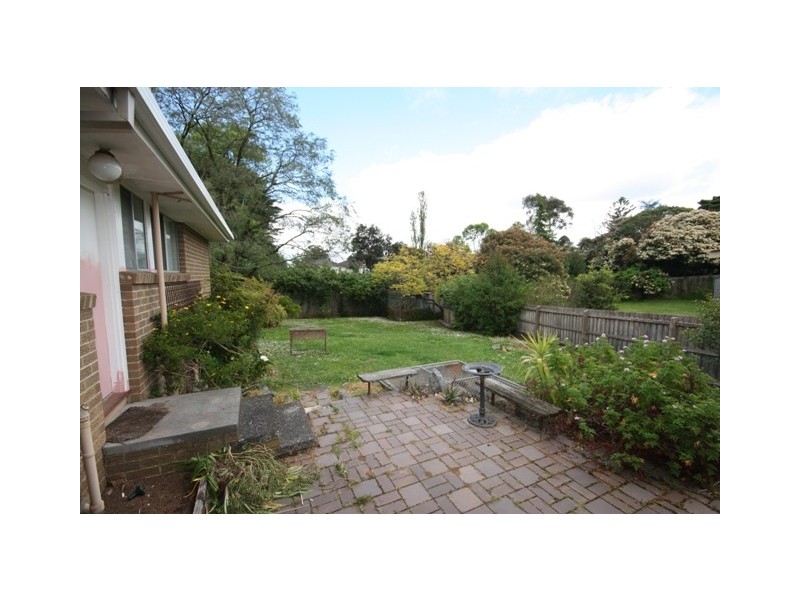 17 Hazeldene Court, Berwick VIC 3806