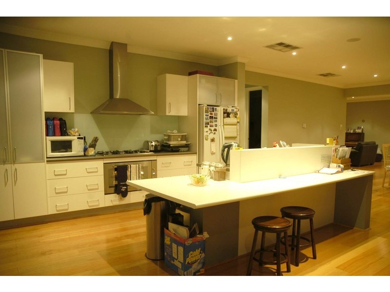 5 Cedarwood Crescent, Berwick VIC 3806