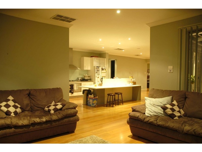 5 Cedarwood Crescent, Berwick VIC 3806